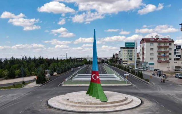 Azərbaycan-Türkiyə Qardaşlıq Abidəsi ucaldıldı - Fotolar