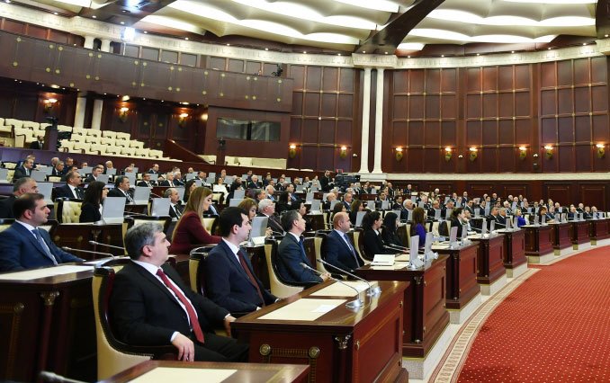 Deputatın icbari sığortasını pozan şəxslər məsuliyyət daşıyacaq.