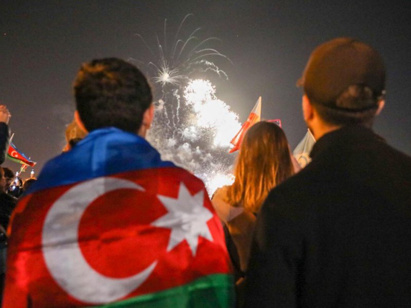 Atəşfəşanlıq Bakı sakinlərinin gözündən... - Fotolar