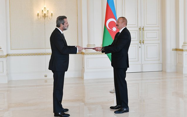 Prezident Portuqaliyanın yeni səfirini qəbul etdi - Fotolar