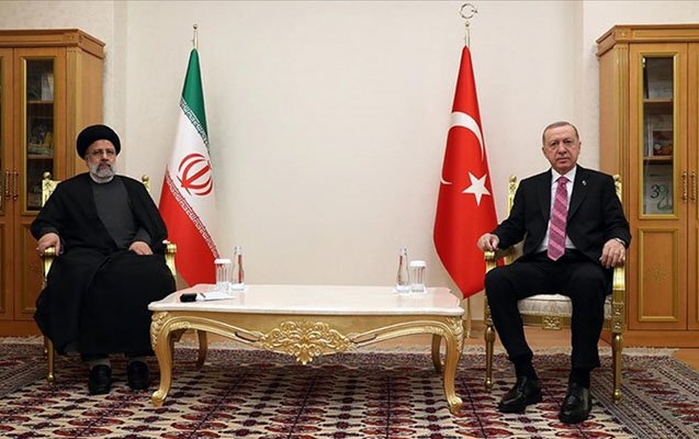 Ərdoğan İran Prezidenti ilə görüşdü