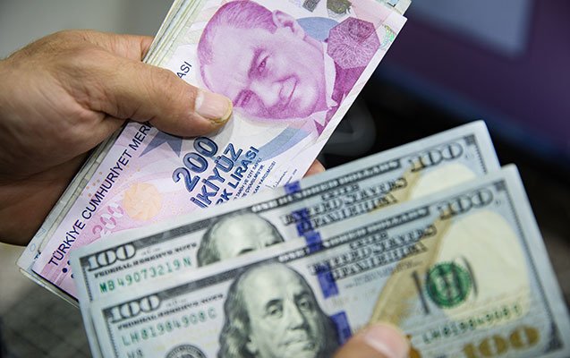 Dollar 18 lirəni də keçdi - Yenilənib