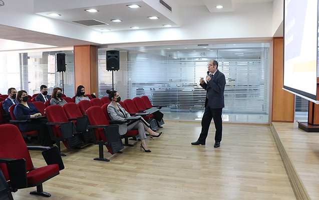 Azərbaycan Universitetində elmi hesabat iclası keçirilib - Foto