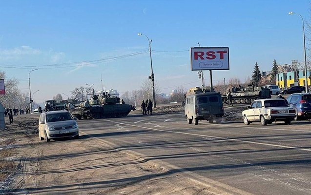 Rusiya qoşunları Xarkova girdi - Video