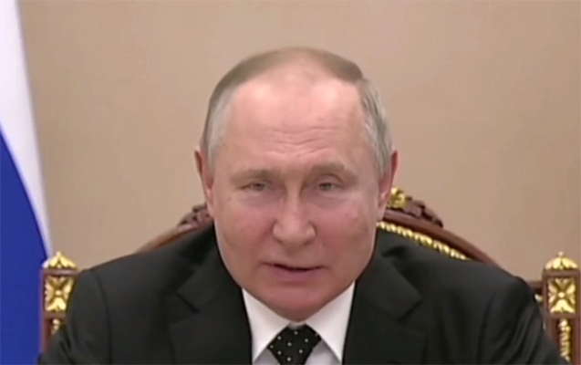 Putin sanksiyalarla bağlı iclas keçirir - Video