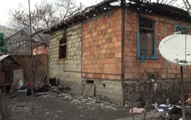 Vətən müharibəsi qazisinin evi yanıb külə döndü - Fotolar