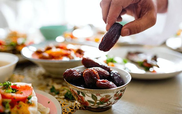 Ramazan ayının ilk gününün duası - İmsak və iftar vaxtı