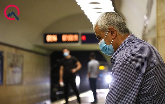 Metroda nasazlıq yarandı, sərnişinlər qatardan düşürüldü