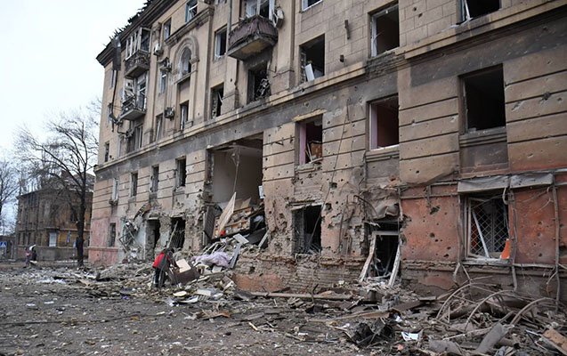 “Rusiya qoşunlarının əksəriyyəti Mariupoldan geri çəkilib”