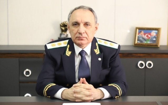 Kamran Əliyev bu rayonun prokurorunu təqaüdə göndərdi.
