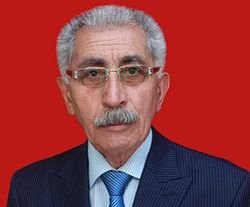 Pedaqogika elmləri doktoru, professor Mübariz Əmirov.