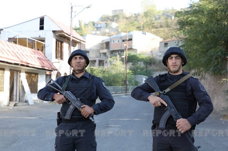 Azərbaycan polisi Laçın şəhərində xidmət başında - FOTOLAR