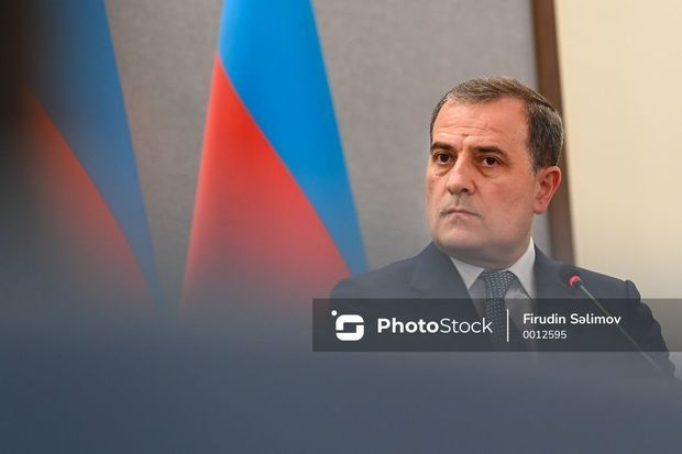 Ceyhun Bayramov: “Ermənistan razılaşmalardan geri çəkilir”