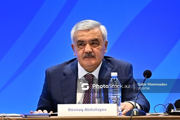 Rövnəq Abdullayev: “Kral öldü, yaşasın yeni Kral”