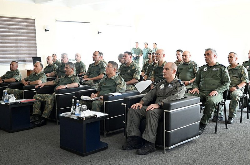 Azərbaycan Ordusunda taktiki-xüsusi təlim keçirilir - FOTO