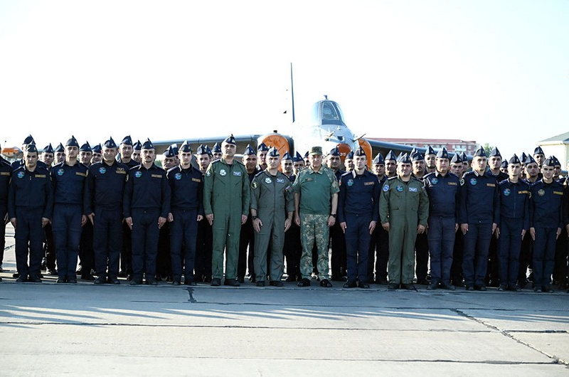 Baş Qərargah rəisi Hərbi Hava Qüvvələrinin xidməti-döyüş fəaliyyətini yoxlayıb - FOTO