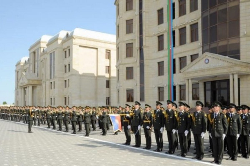 Daxili Qoşunların Ali Hərbi Məktəbinə əlavə kursant qəbulu elan edilib