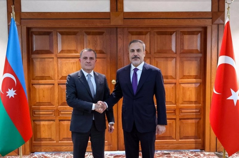 Ceyhun Bayramov Ankarada Hakan Fidanla görüşüb