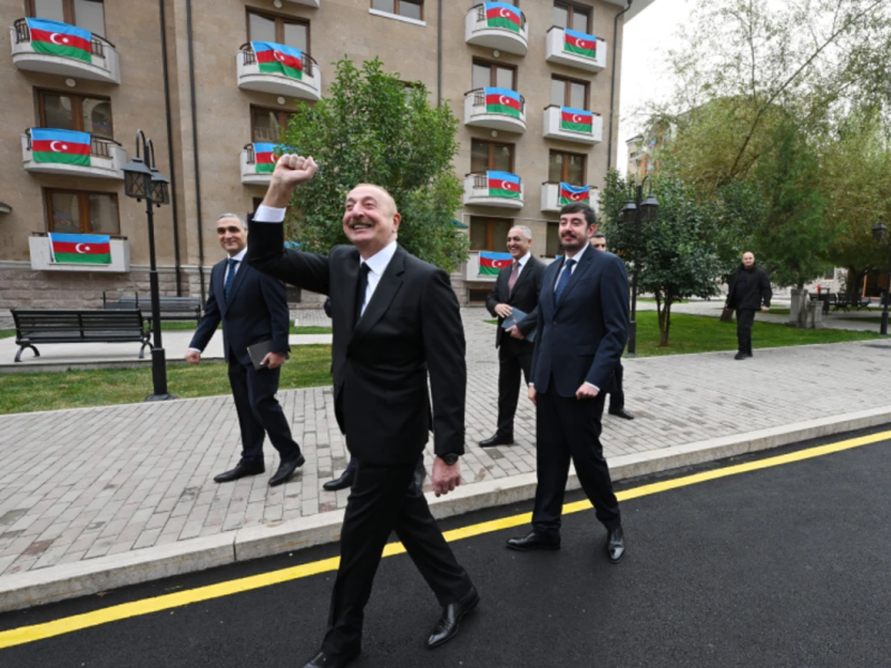 Prezident İlham Əliyev Qarabağ Universitetinin tələbə yataqxanasının təmirdən sonra açılışında iştirak edib