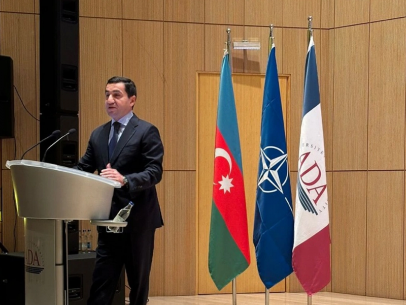 Hikmət Hacıyev NATO nümayəndələrini Azərbaycanın xarici və təhlükəsizlik siyasəti barədə məlumatlandırıb