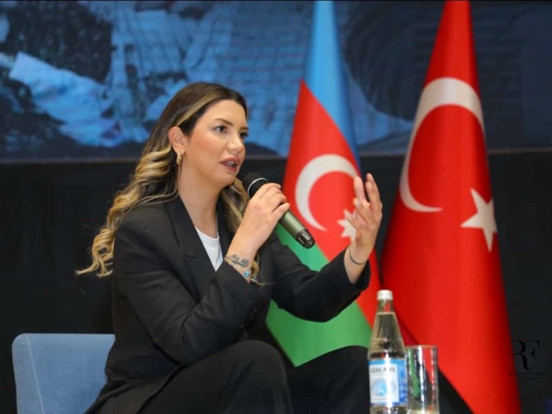 “Qəlbimiz də, haqq səsimiz də bir!” mövzusunda möhtəşəm görüş keçirilib.
