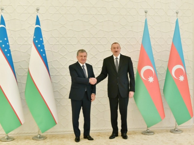 Prezident İlham Əliyevlə Özbəkistan lideri Şavkat Mirziyoyev arasında telefon danışığı olub