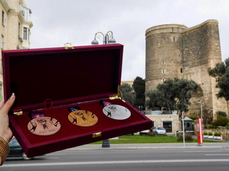 Bakıdakı dünya çempionatının medalları təqdim olunub, oyunların keçiriləcəyi məkan dəqiqləşib