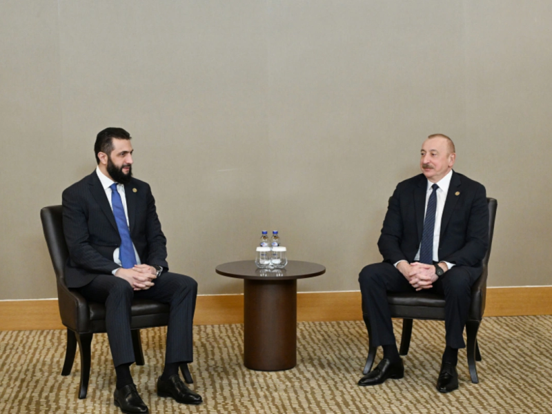 Prezident İlham Əliyevin Antalyada Suriyanın keçid dövrü Prezidenti ilə görüşü olub