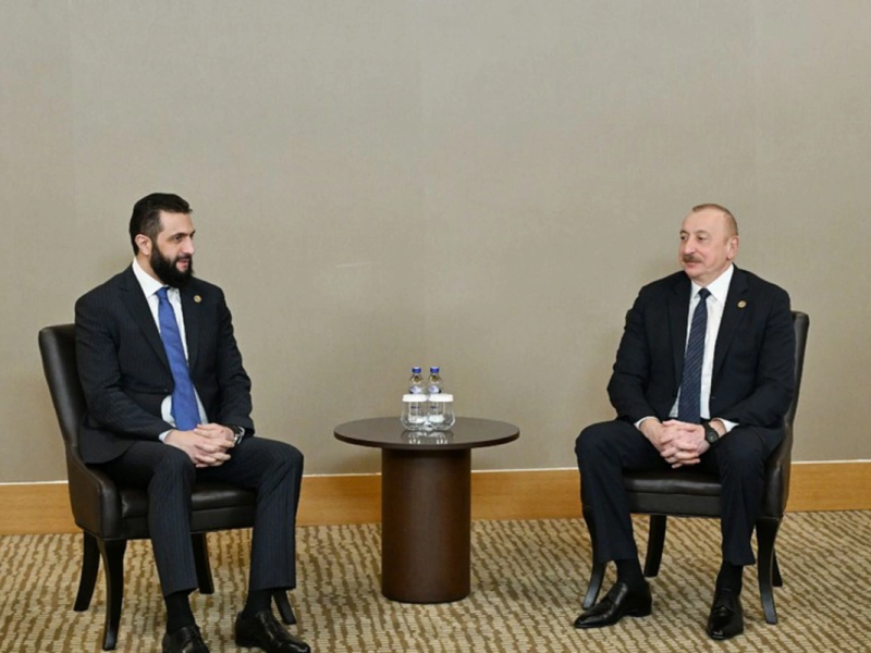 İlham Əliyev Suriya keçid dövrü Prezidentini Azərbaycana səfərə dəvət edib