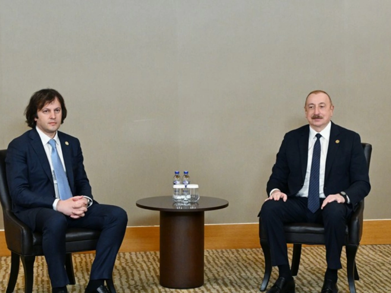 Prezident İlham Əliyev Antalyada Gürcüstanın Baş naziri ilə görüşüb