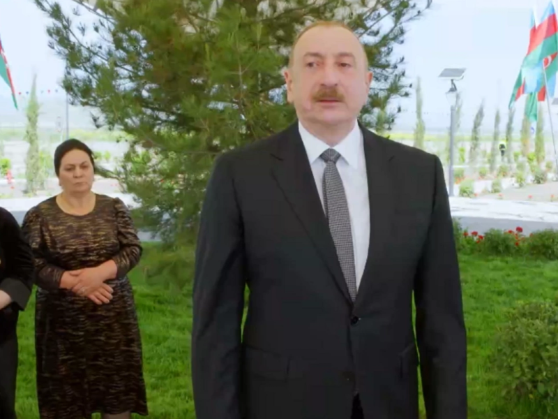 İlham Əliyev şəhid atalarının dəstəyindən danışarkən kövrəldi