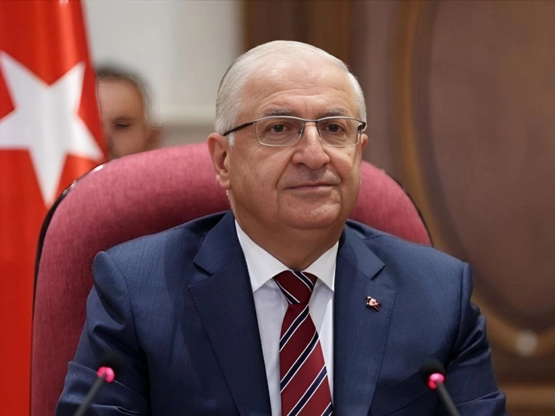 Yaşar Gülər Bakıda Zəfər parkını ziyarət edib