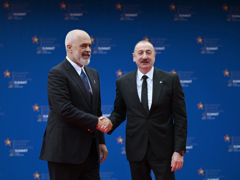 İlham Əliyev Avropa Siyasi Birliyinin sammitinin açılış mərasimində iştirak edib