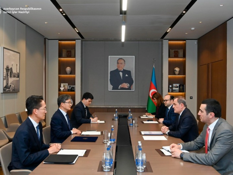 Ceyhun Bayramov Koreyanın yeni səfirini qəbul edib