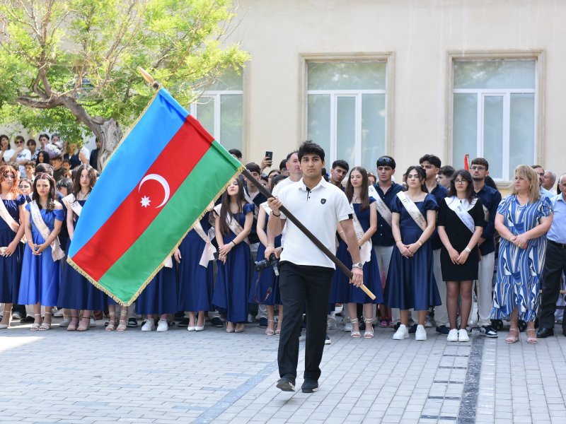 Sumqayıtda məzunlara həsr olunmuş möhtəşəm “Son zəng” tədbiri keçirildi