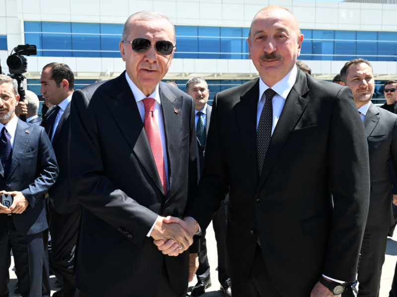 Prezident İlham Əliyev Türkiyəyə işgüzar səfər edib