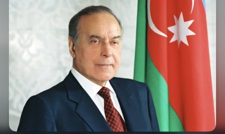 HEYDƏR ƏLİYEV ƏVƏZOLUNMAZ ŞƏXSİYYƏT İDİ.