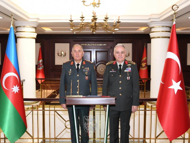 Azərbaycan ordusunun Baş qərargah rəisi türkiyəli həmkarı ilə xüsusi müşahidəçi günündə iştirak edib