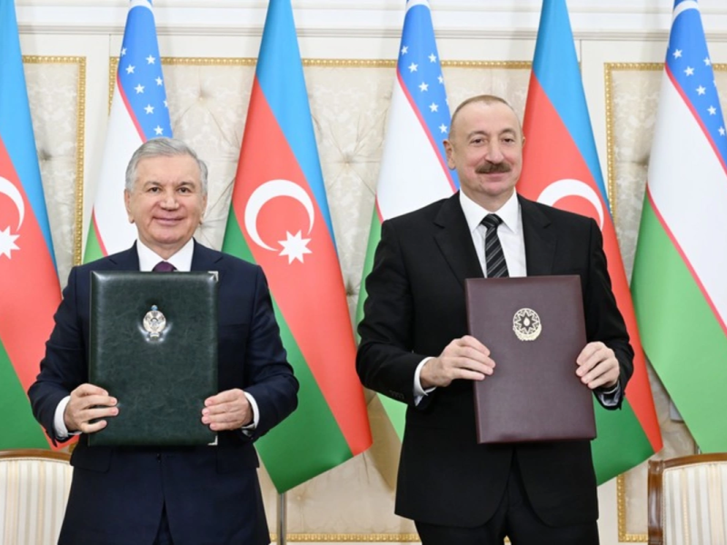Azərbaycan ilə Özbəkistan arasında imzalanmış sənədlər mübadilə edilib