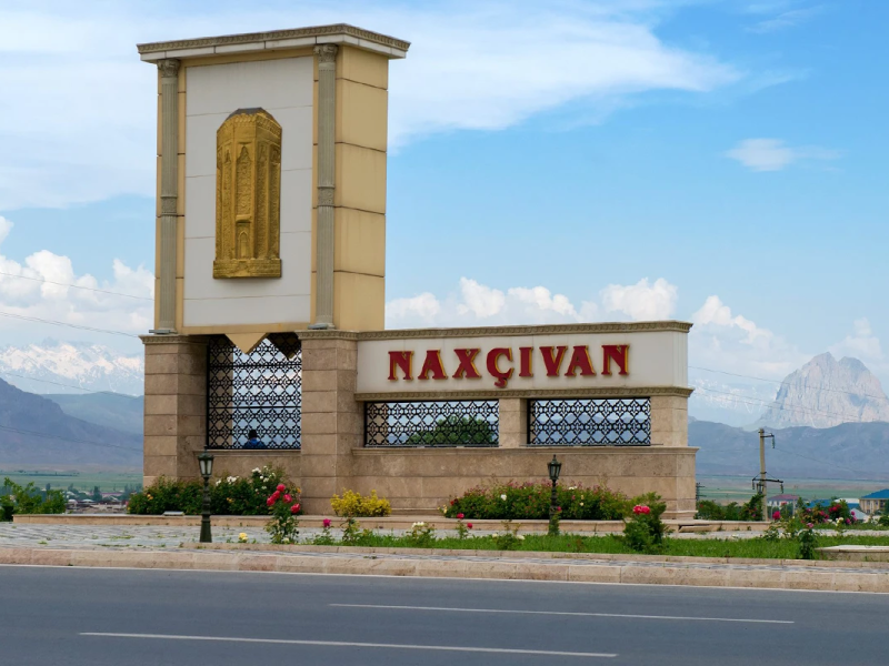 Milli Məclis Naxçıvan Konstitusiyasına çoxsaylı dəyişiklikləri son oxunuşda təsdiqləyib