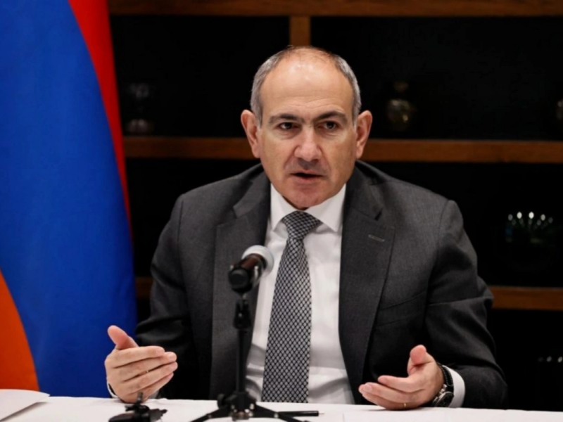 Nikol Paşinyan Ağ Evdə mətbuata bəyanatla çıxış edib