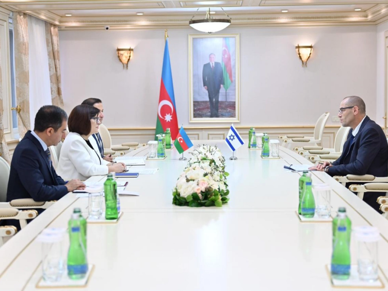 Sahibə Qafarova İsrailin Azərbaycanda yeni təyin olunmuş səfiri ilə görüşüb