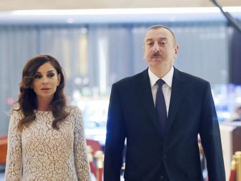 Prezident İlham Əliyev və birinci xanım Mehriban Əliyeva Gəncədə III MDB Oyunlarının açılış mərasimini izləyiblər