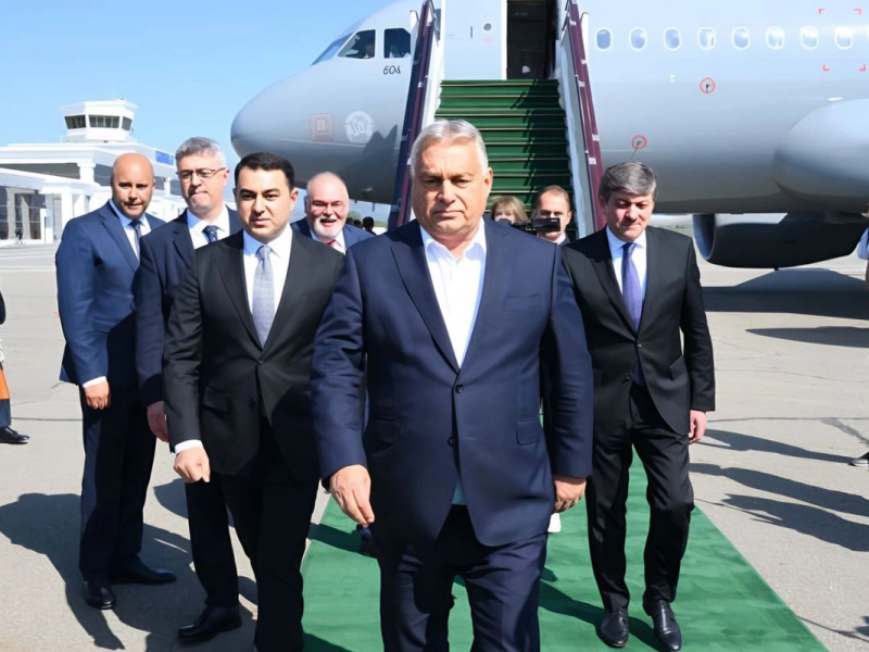 Viktor Orban TDT-nin Zirvə Görüşündə iştirak etmək üçün Qəbələdə səfərdədir