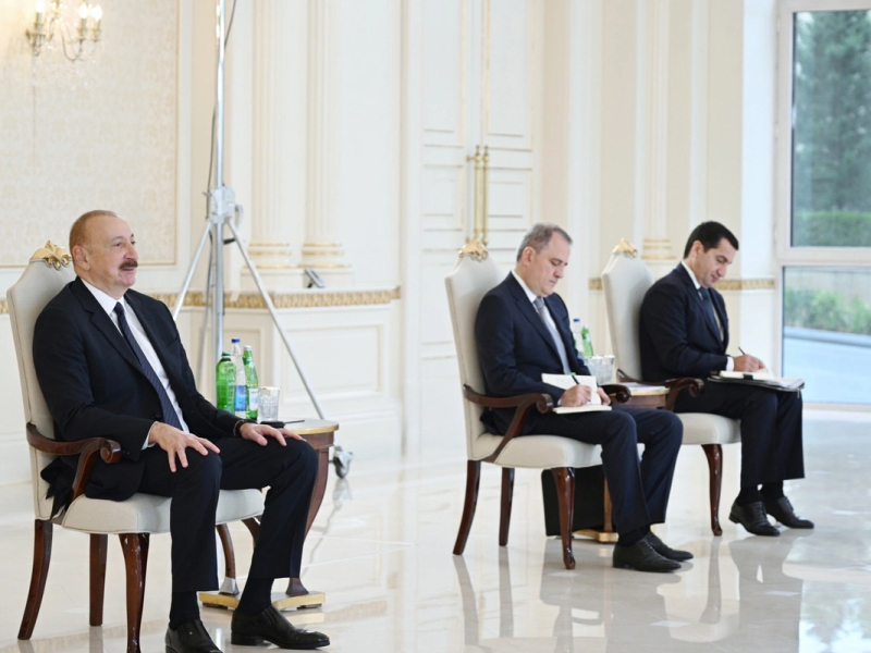 İlham Əliyev Avropa İttifaqının Azərbaycandakı nümayəndəliyinin yeni rəhbərinin etimadnaməsini qəbul edib