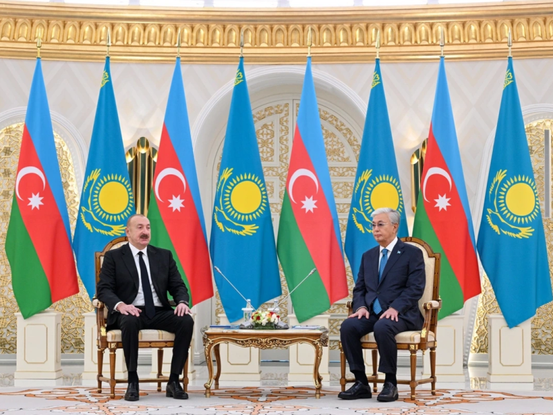 İlham Əliyev və Kasım-Jomart Tokayev "Alem.ai" Beynəlxalq Süni İntellekt Mərkəzində olublar