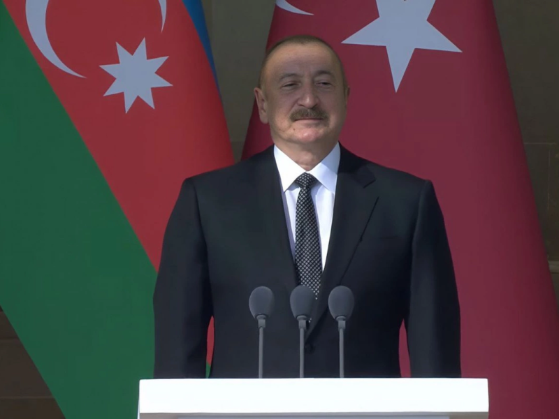 Prezident: Pakistan hərbçilərinin paradda iştirakı Azərbaycan, Türkiyə, Pakistan xalqlarının, ordularının birliyinin təzahürüdür