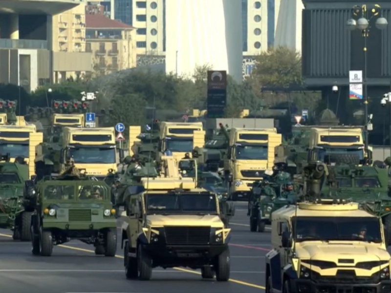 Azərbaycan Ordusunun yeni "Vaşaq" və "Kobra-2" texnikaları hərbi paradda nümayiş etdirilib