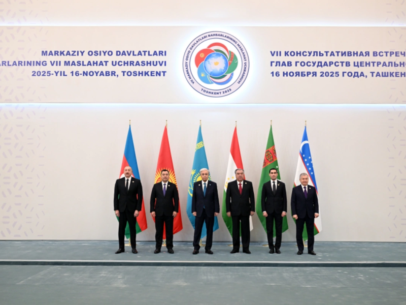 Şavkat Mirziyoyev Azərbaycanın tamhüquqlu iştirakçı qismində Mərkəzi Asiya Dövlət Başçılarının Məşvərət Görüşü formatına qoşulduğunu elan edib