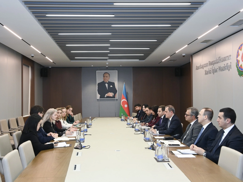 Ceyhun Bayramov ABŞ dövlət katibinin siyasi məsələlər üzrə müavini ilə görüşüb